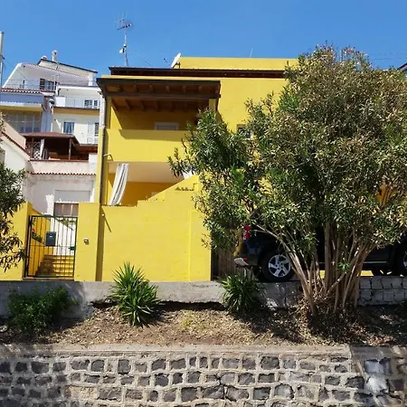Yellowhouse Apartment Cala Gonone