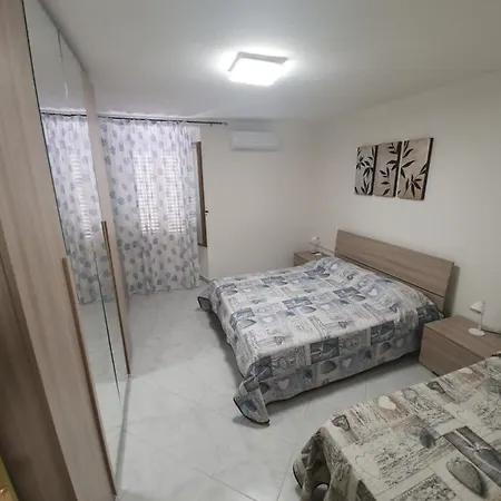 Yellowhouse Apartmán Cala Gonone