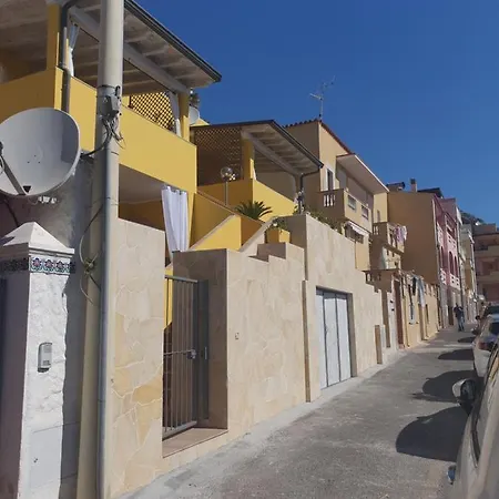 Yellowhouse Apartmán *